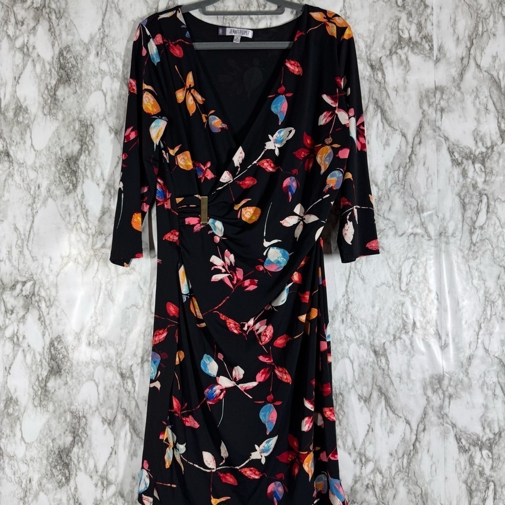 Jennifer Lopez Black Sheath Dress V-Neck 3/4 Sleeve